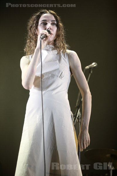 PJ HARVEY - 2023-10-13 - PARIS - Olympia - Polly Jean Harvey